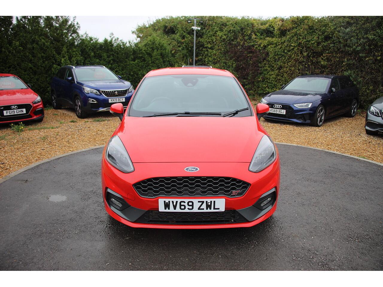 Ford Fiesta view 3