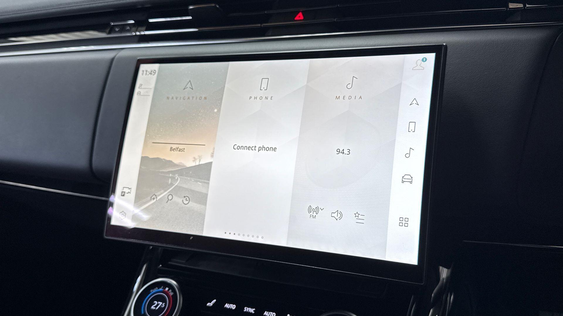 Land Rover Range Rover Sport view 11