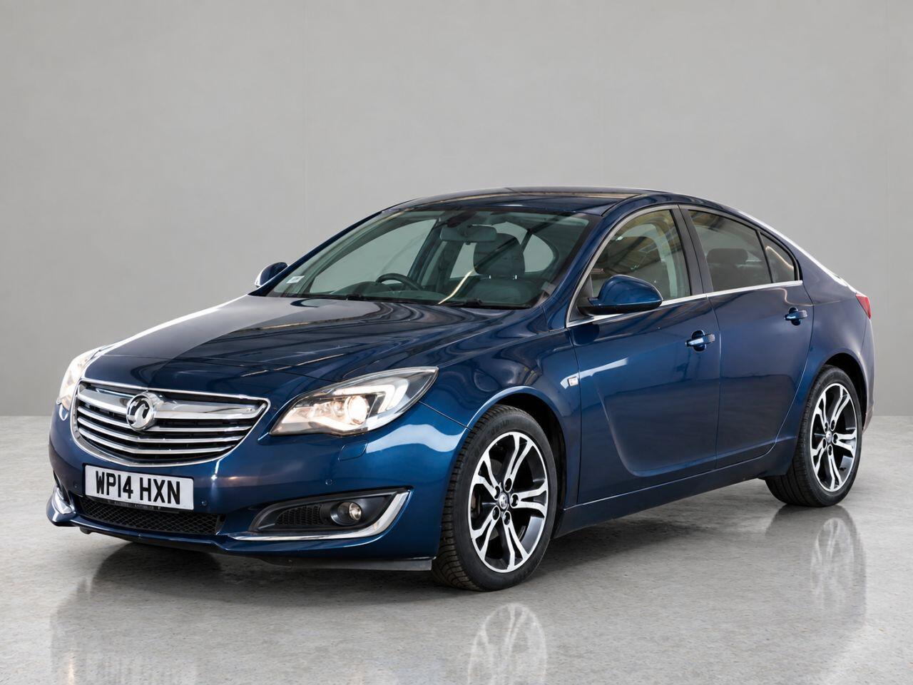 Vauxhall Insignia view 3
