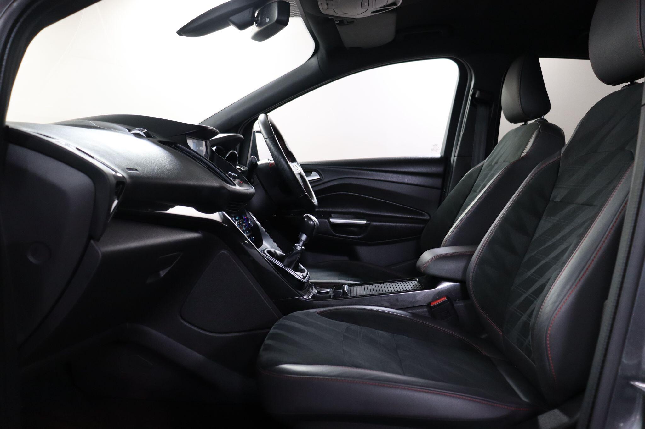 Ford Kuga view 43