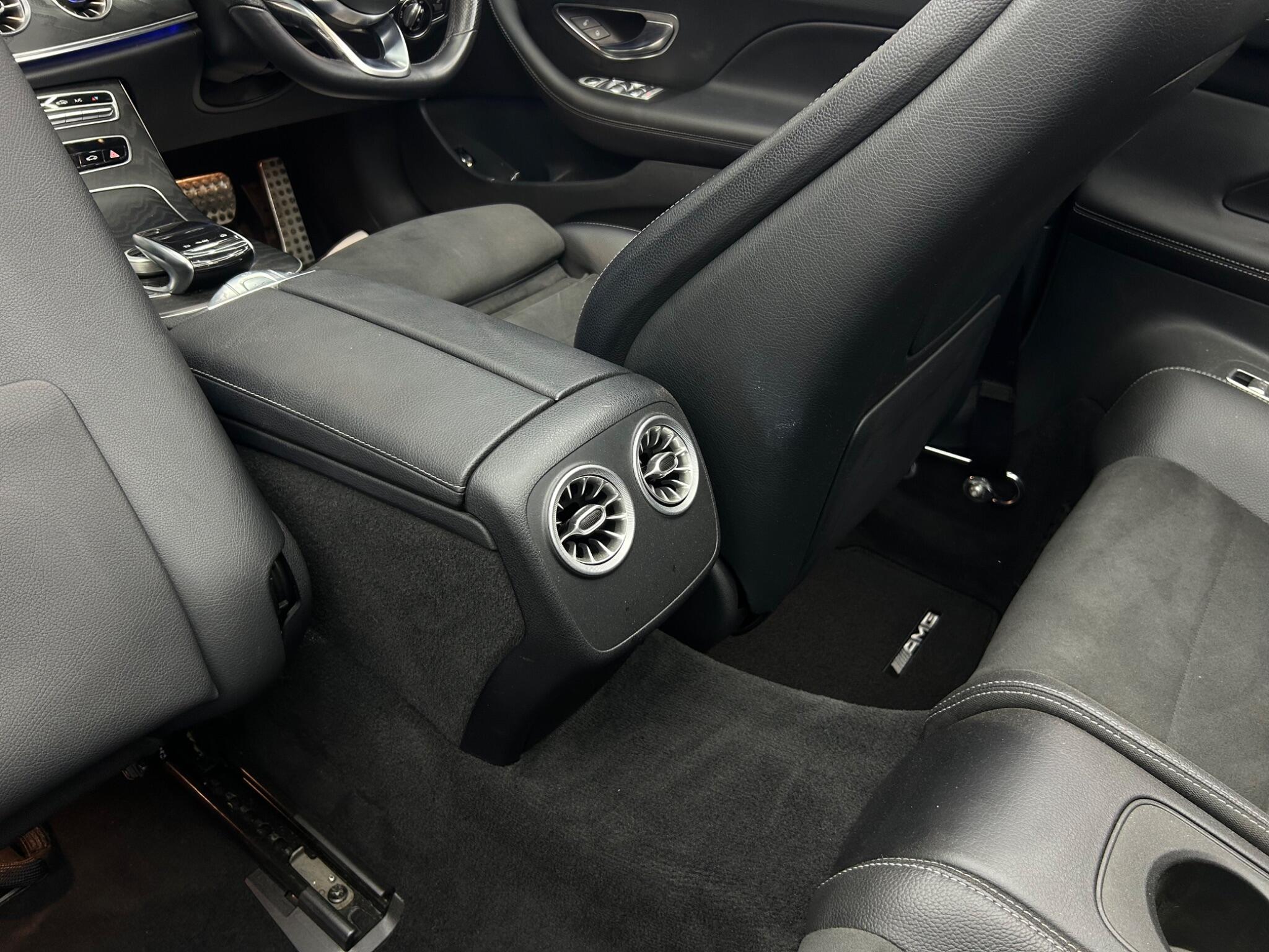 Mercedes-Benz E Class view 17