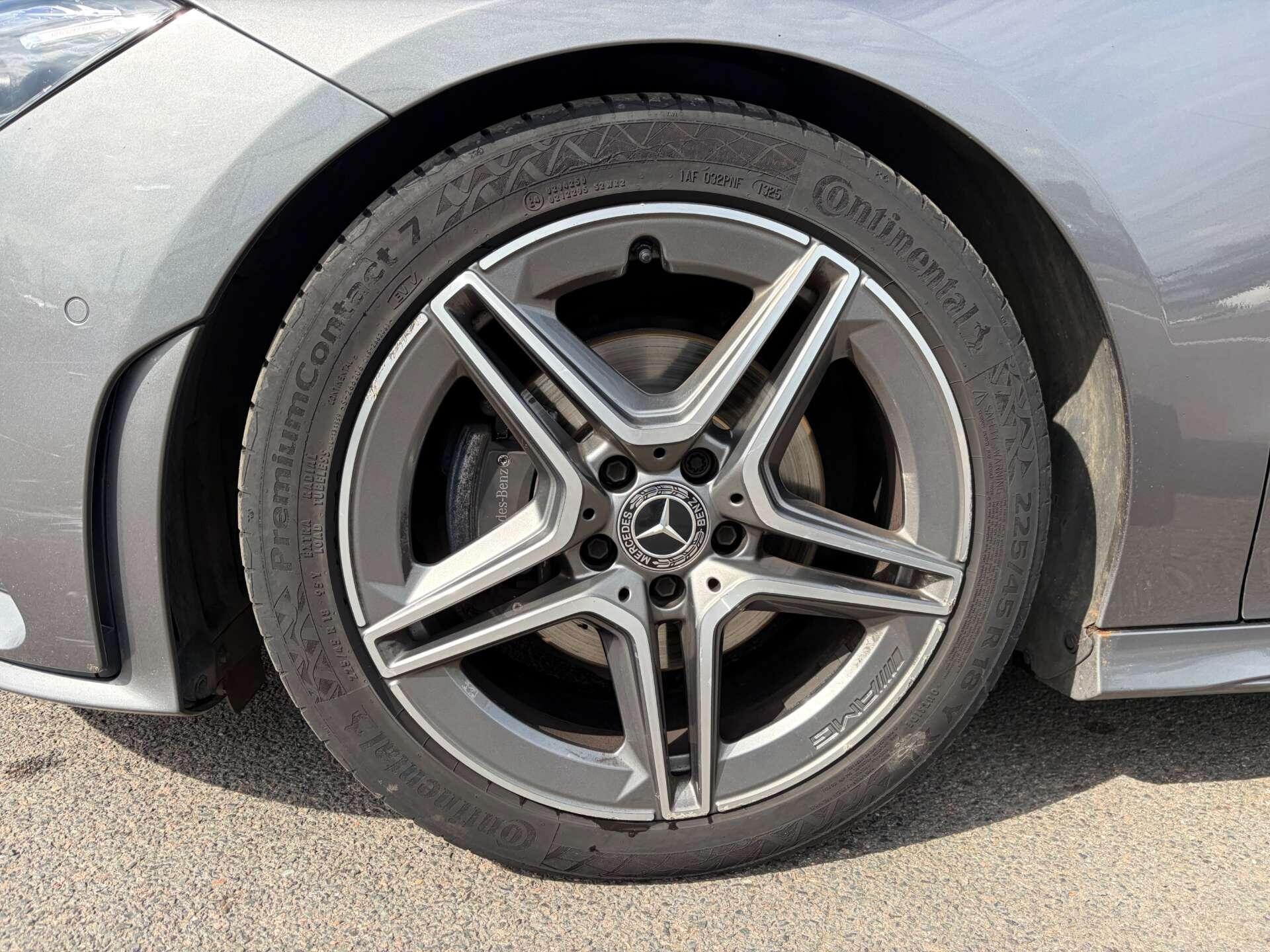 Mercedes-Benz Cla view 13