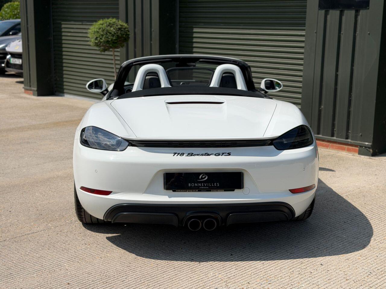 Porsche 718 Boxster view 19