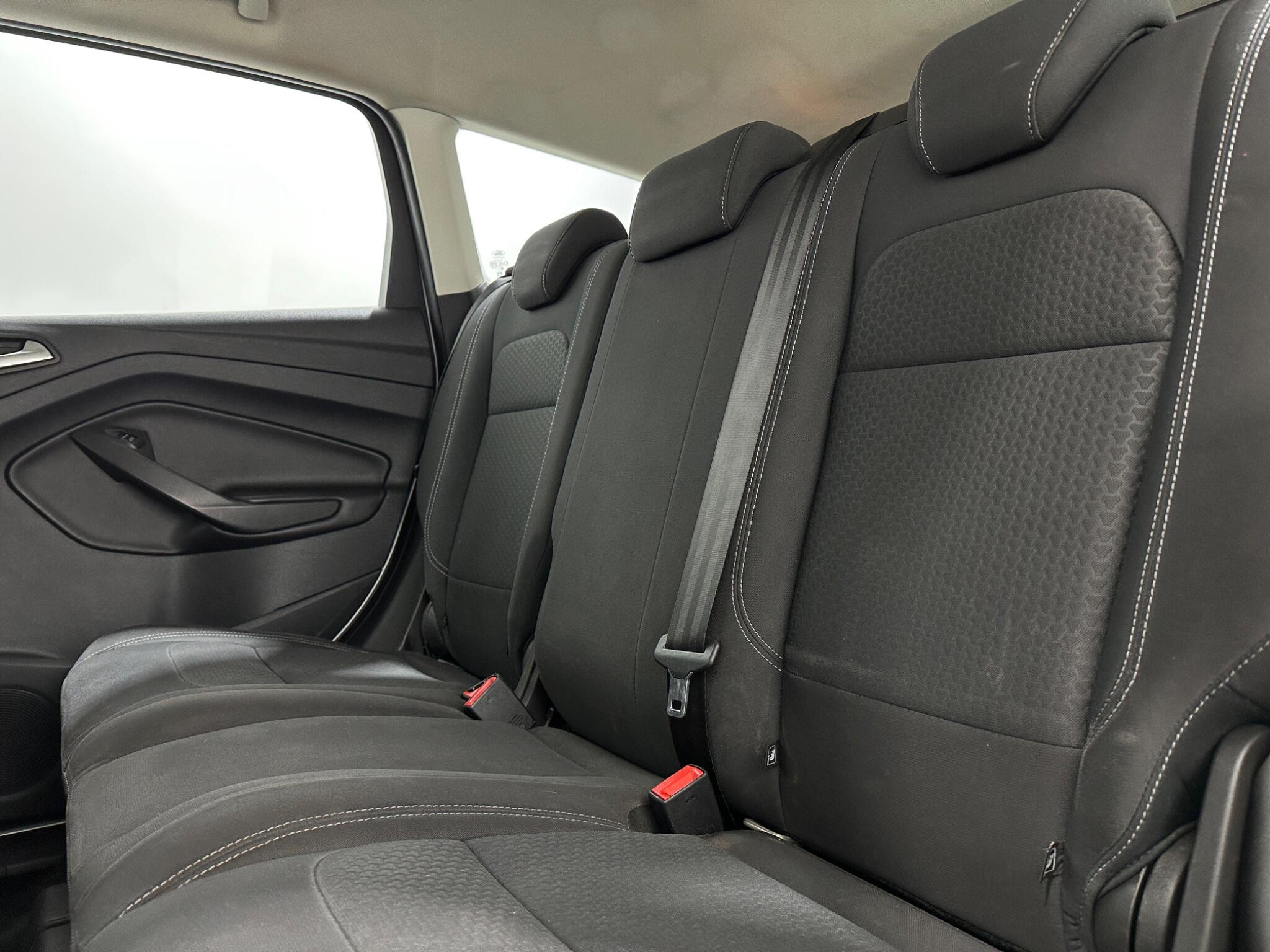Ford Kuga view 38