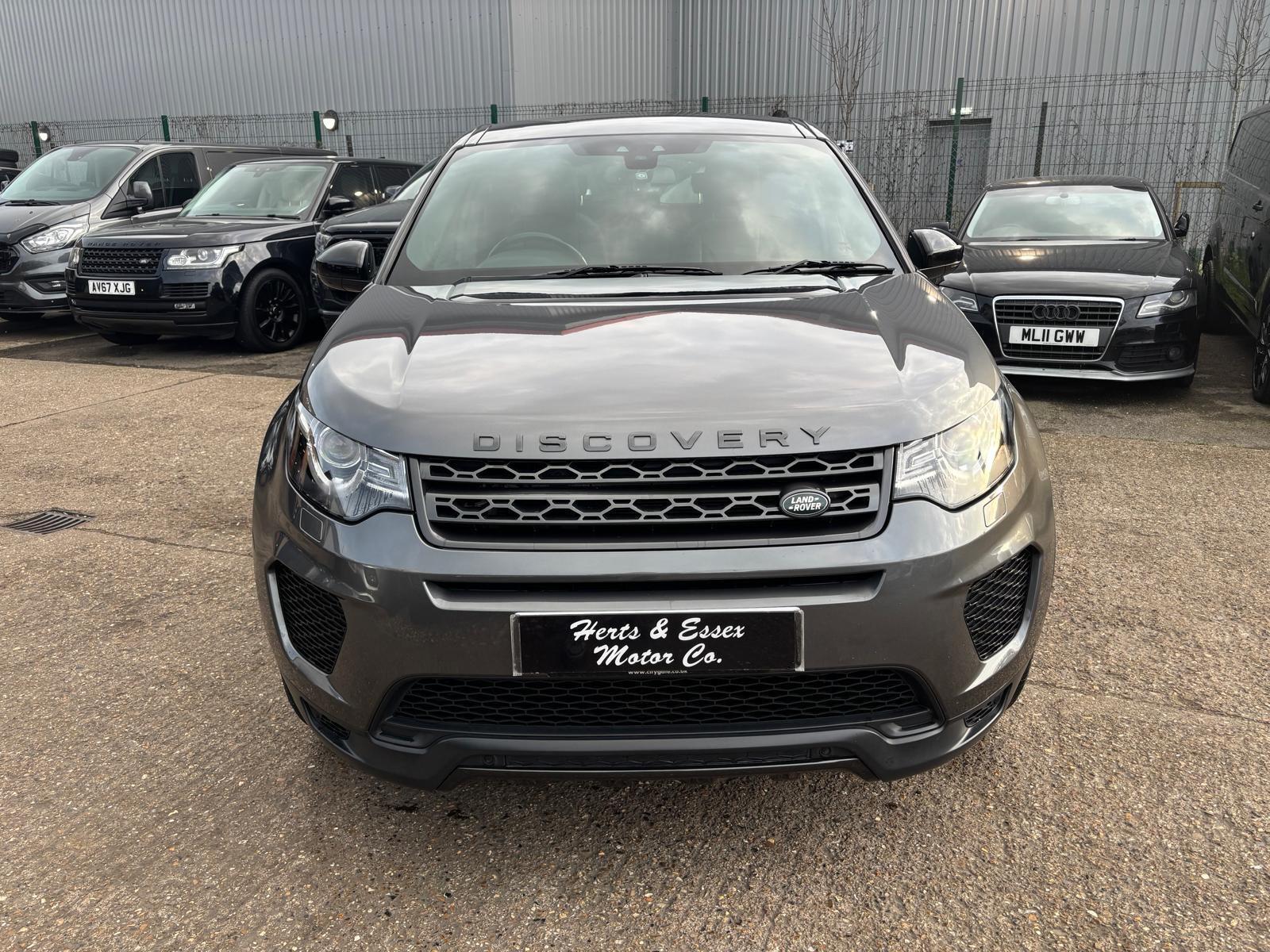 Land Rover Discovery Sport view 2