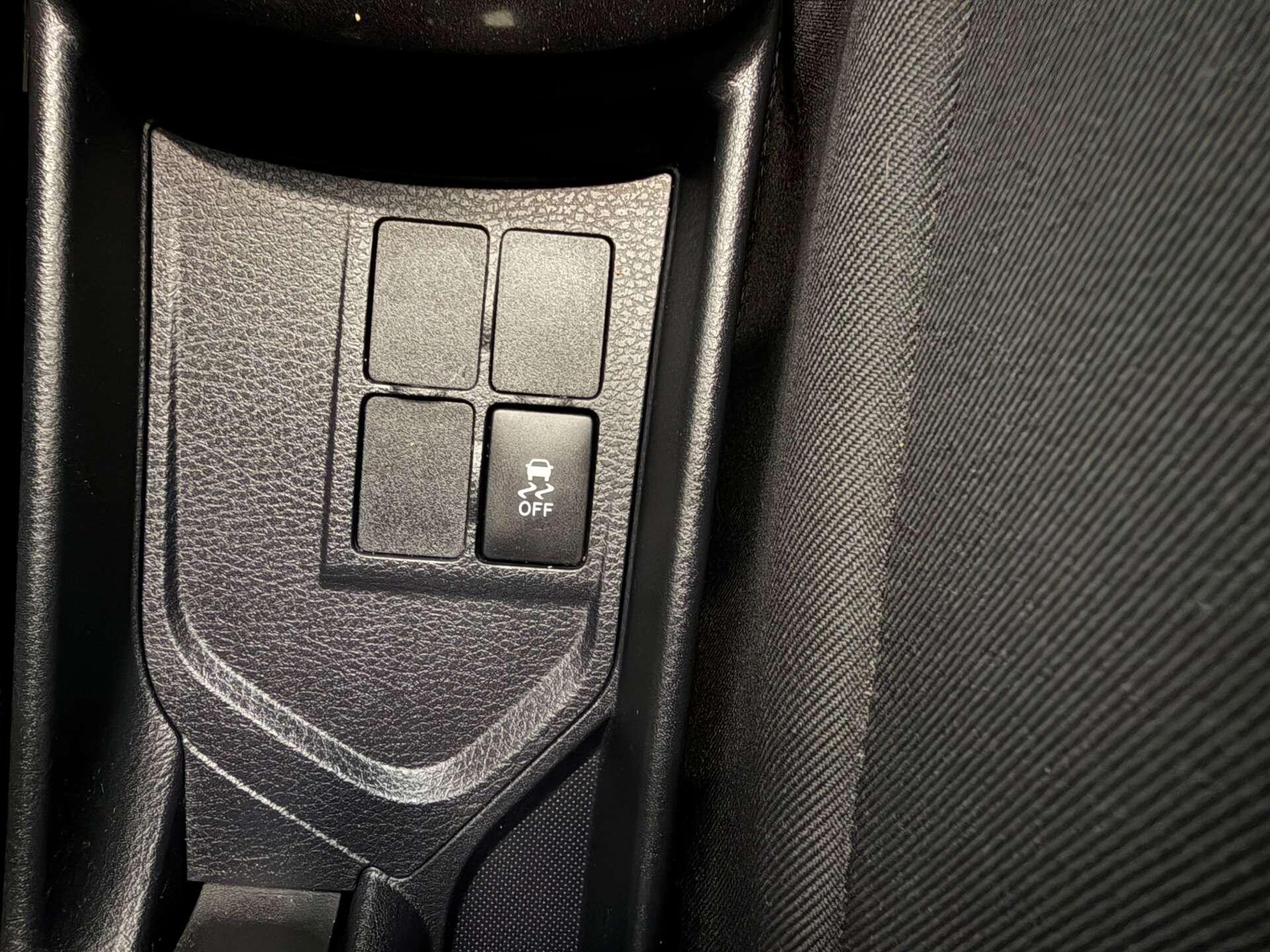 Toyota Yaris view 38