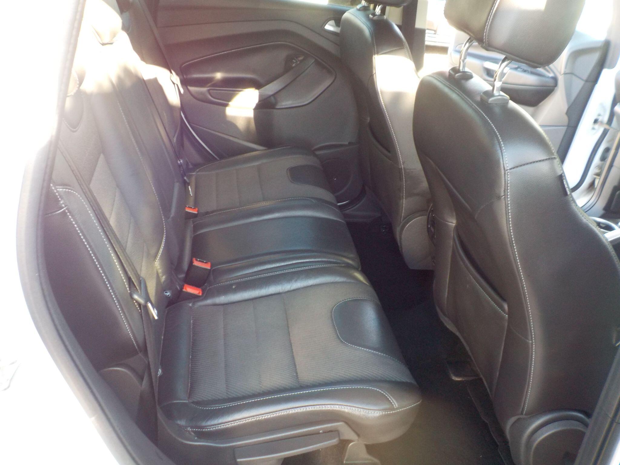 Ford Kuga 2.0 TDCi Titanium 2WD Euro 5 5dr