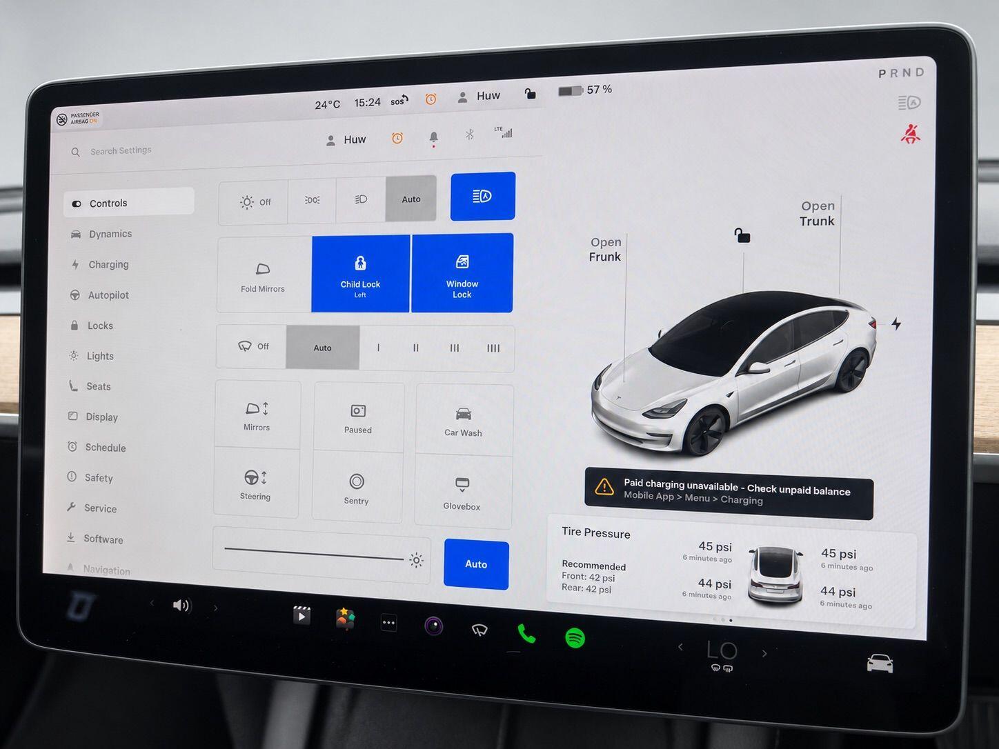 Tesla Model 3 view 20