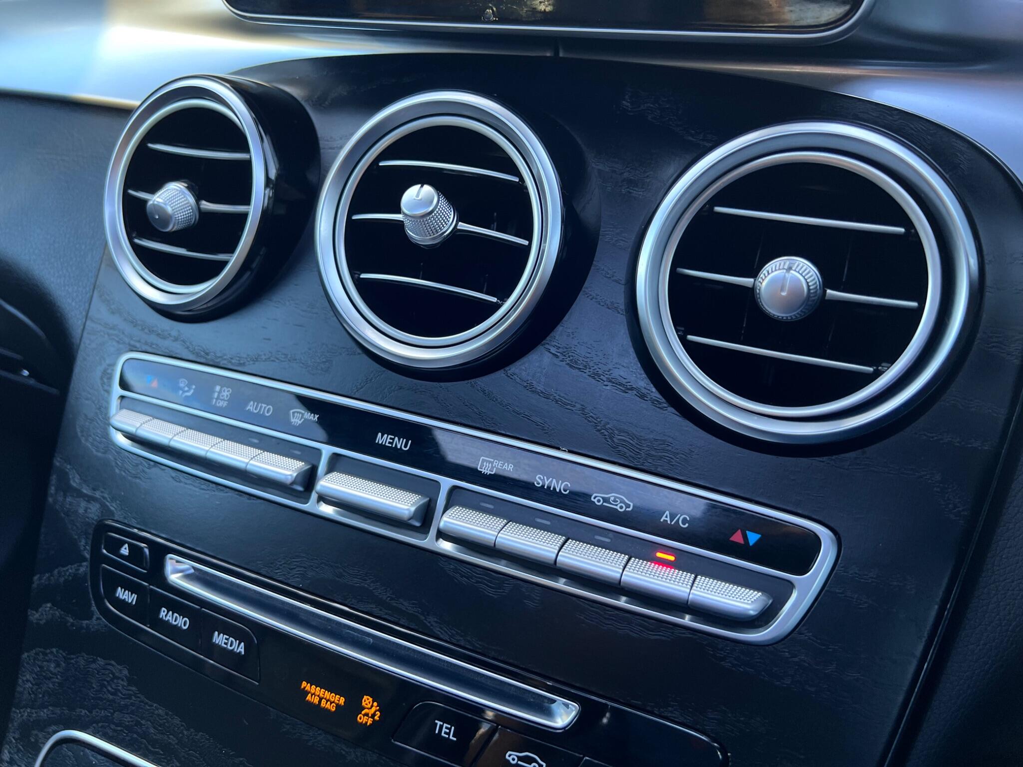 Mercedes-Benz GLC view 23