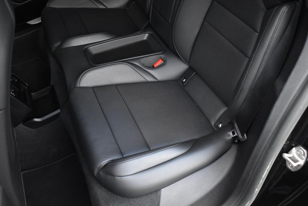 Porsche Taycan view 45