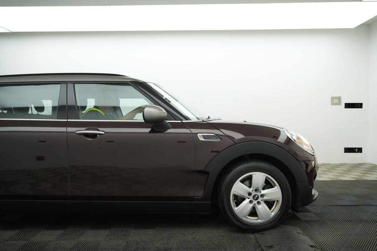 Mini Clubman view 3