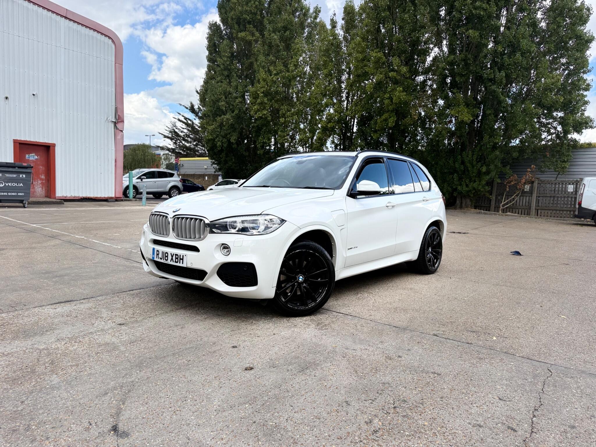 BMW X5 view 6