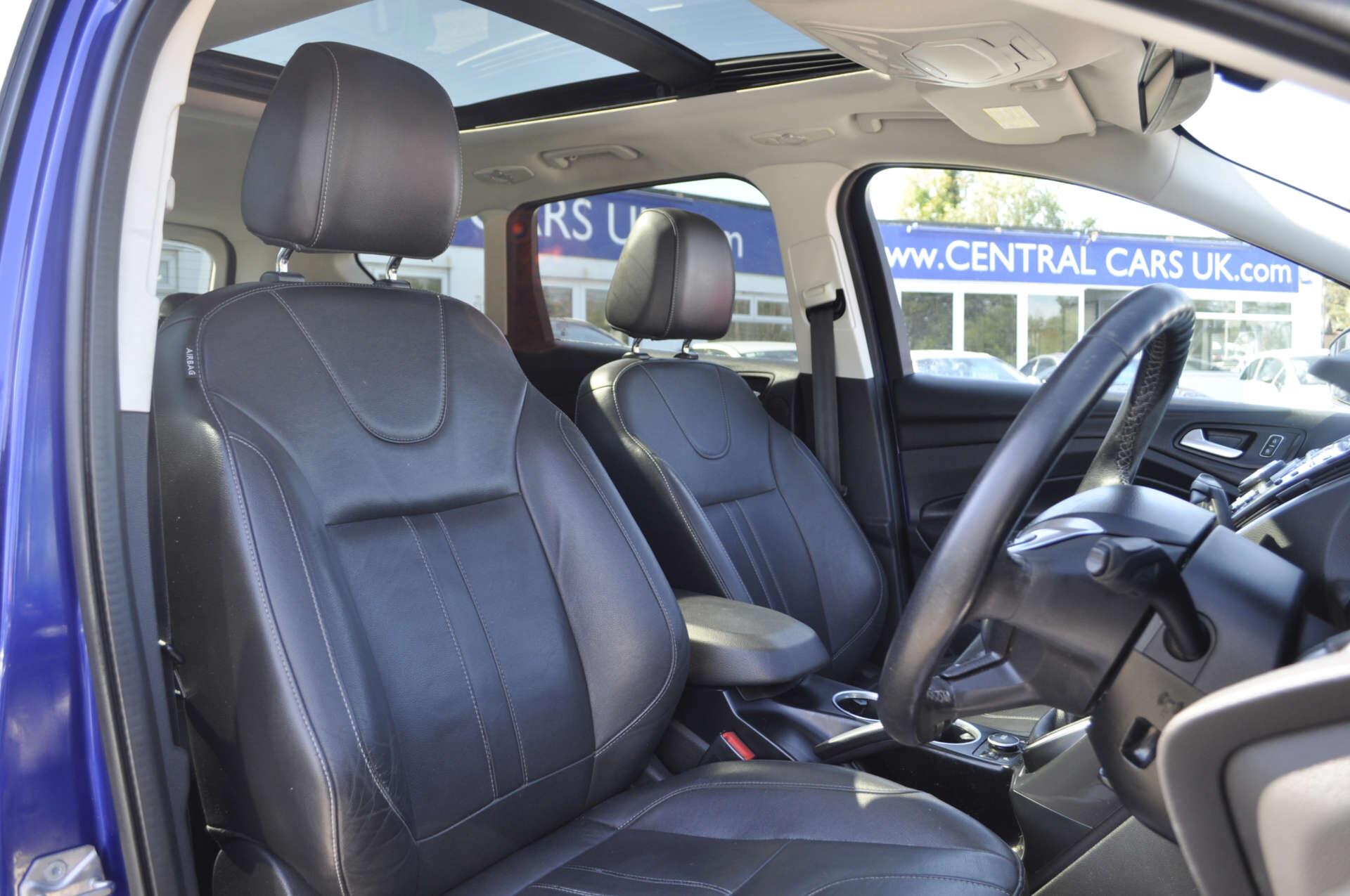 Ford Kuga view 10