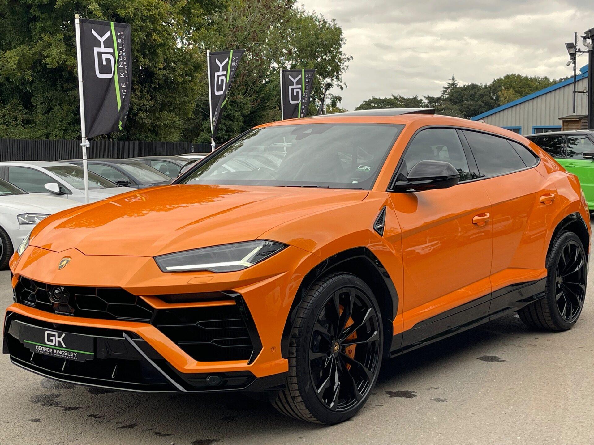 Lamborghini Urus view 16