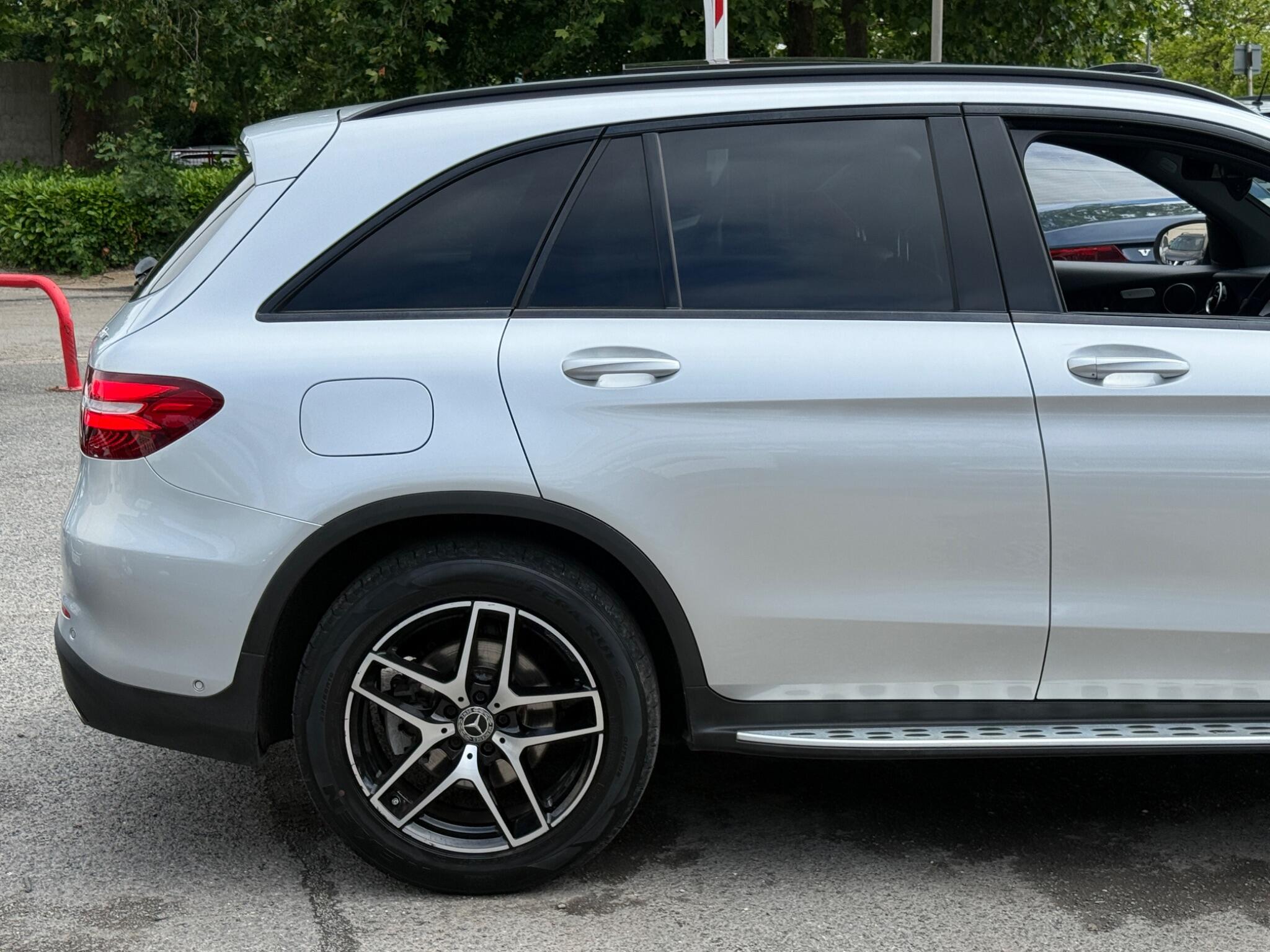 Mercedes-Benz GLC - Image 24