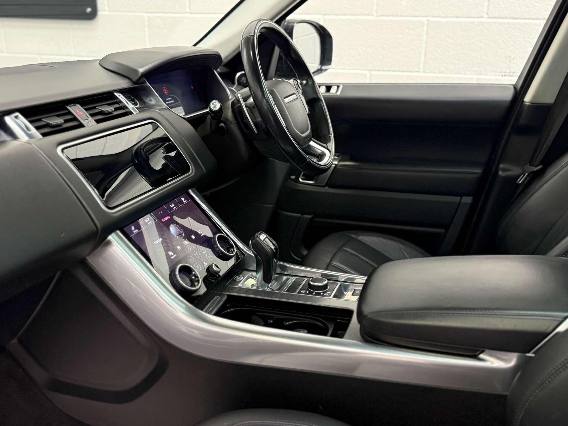 Land Rover Range Rover Sport view 16