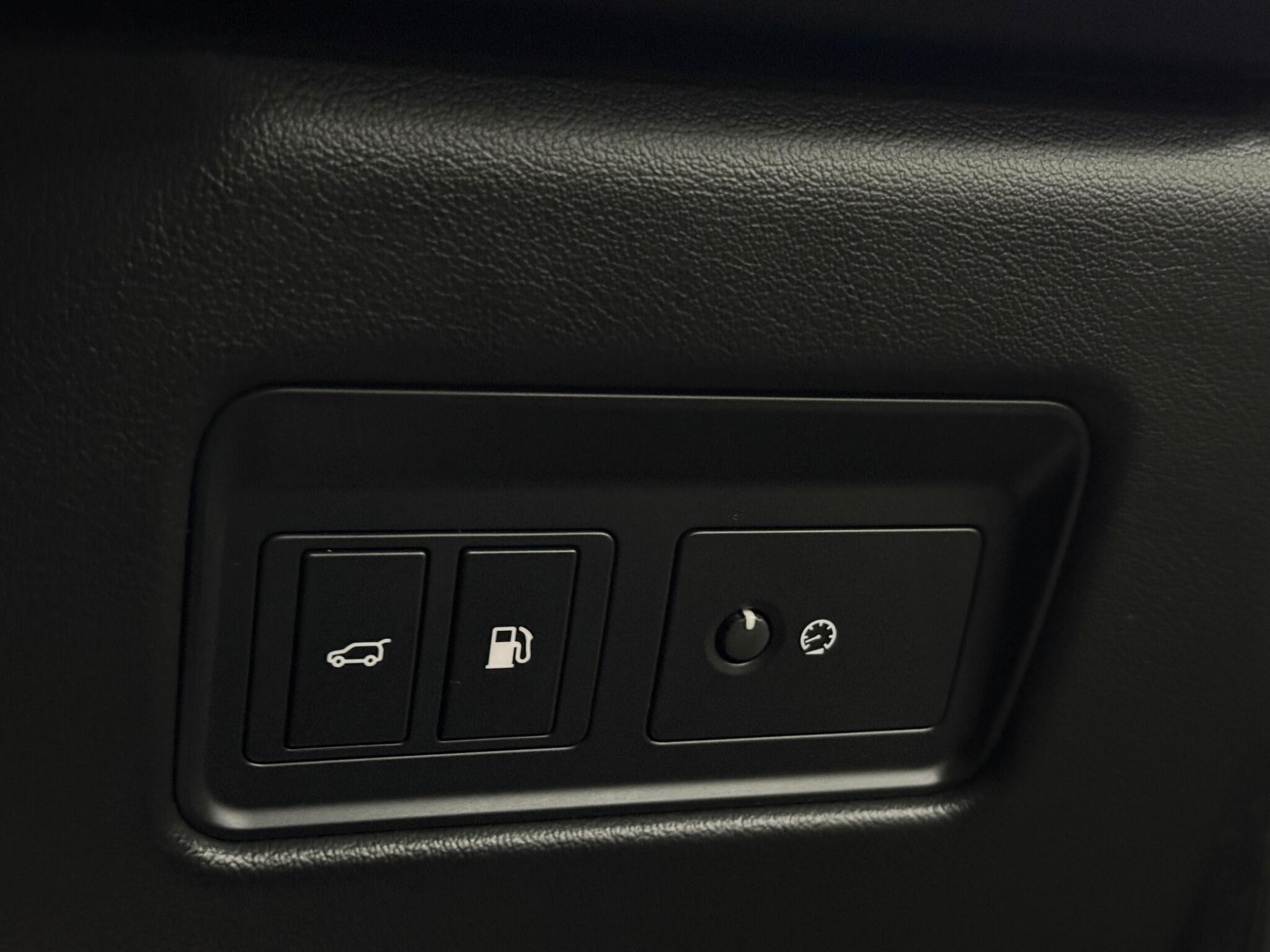 Jaguar F-Pace view 28