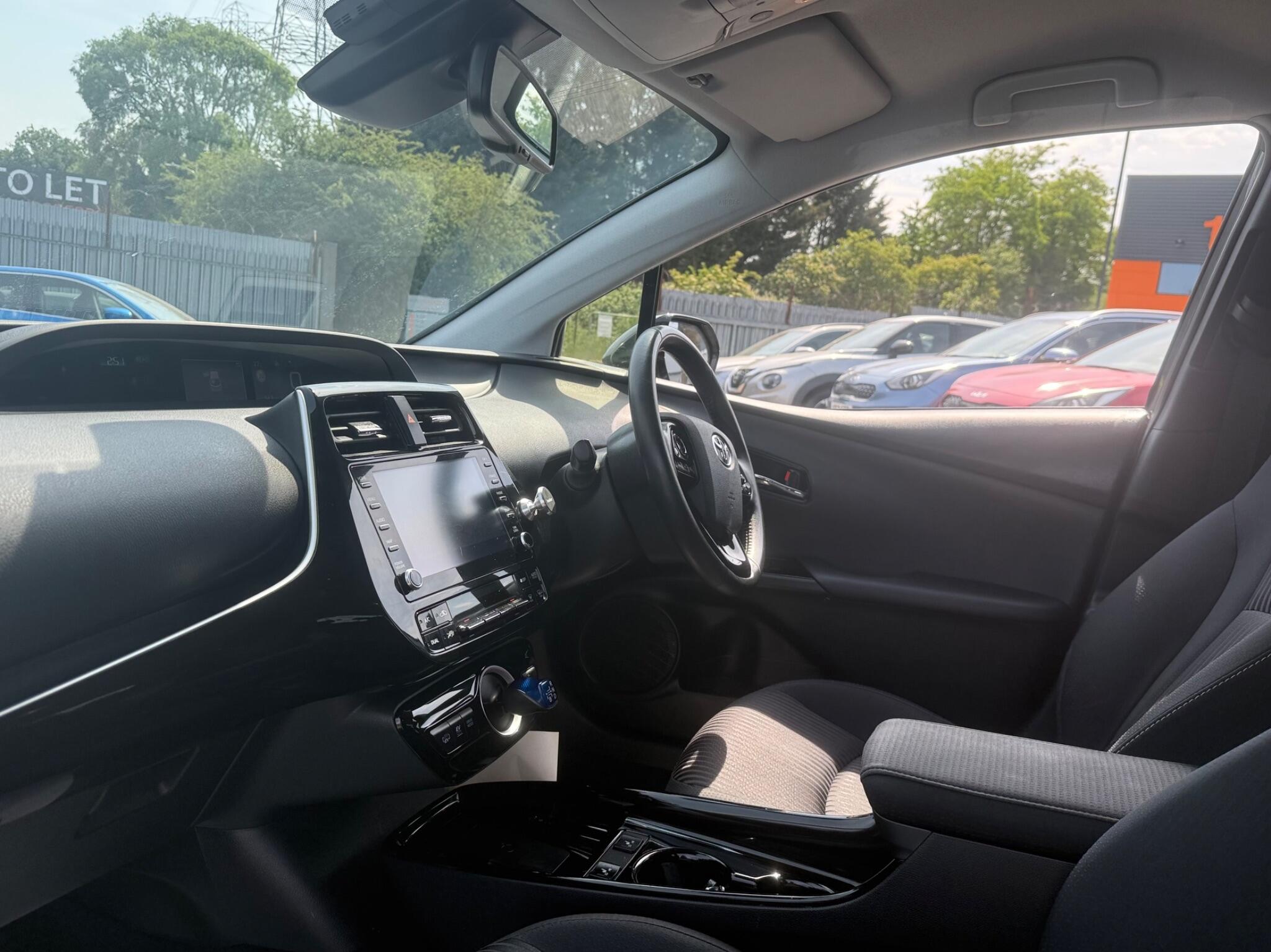 Toyota Prius view 8