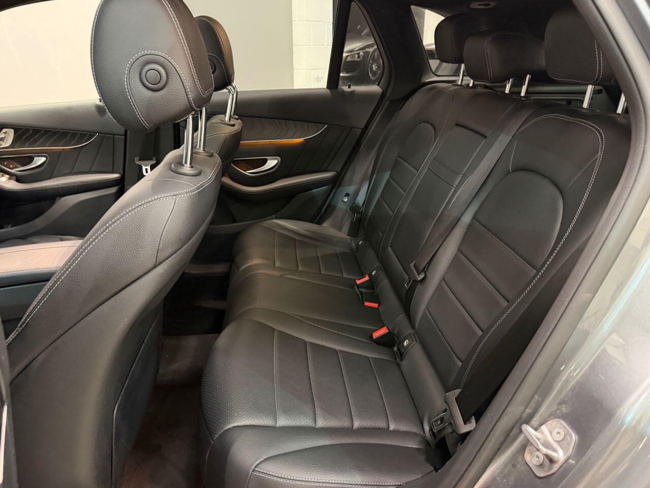 Mercedes-Benz GLC view 27