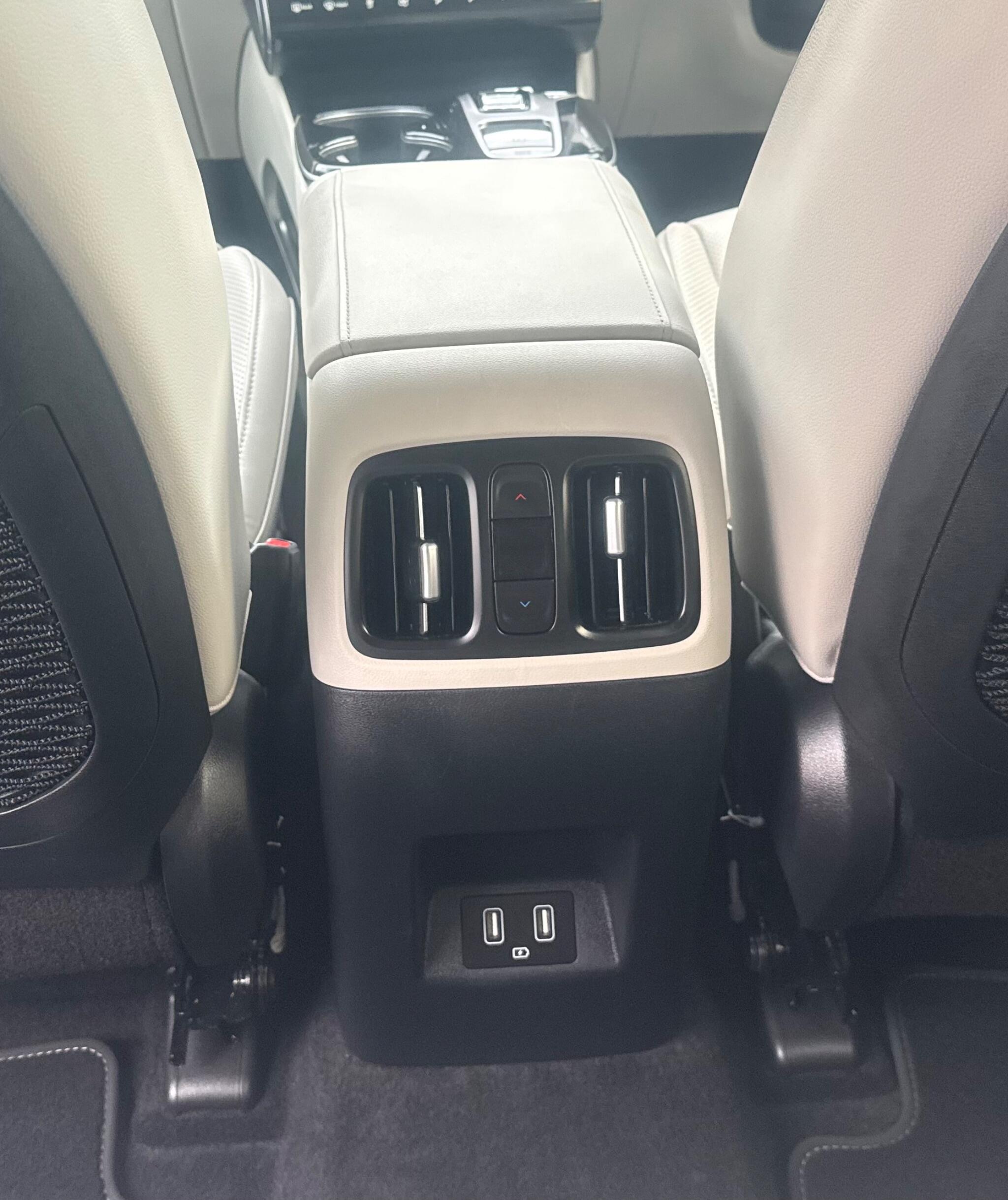 Hyundai Tucson view 12