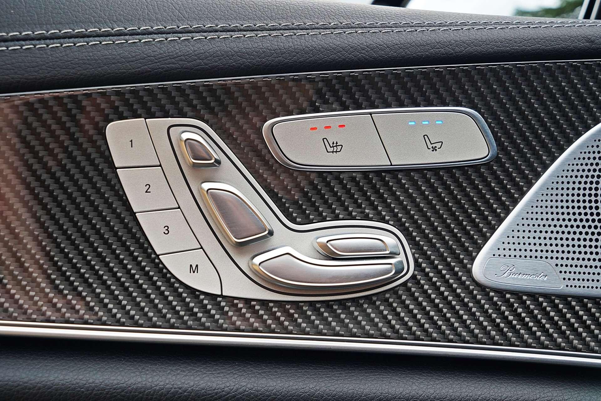 Mercedes-Benz AMG GT view 40