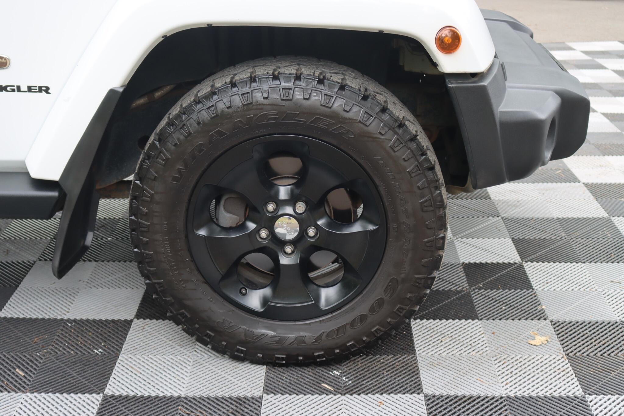 Jeep Wrangler view 23