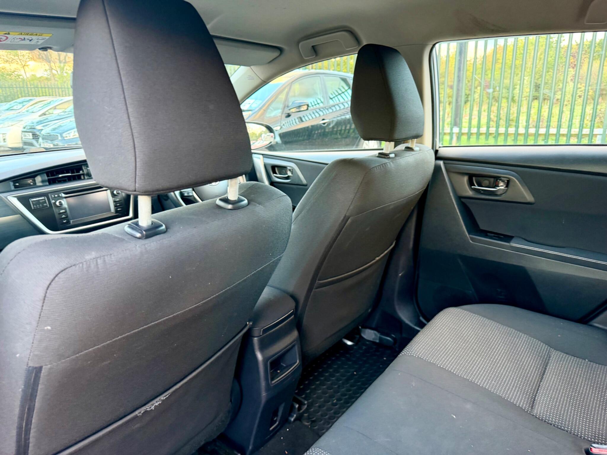 Toyota Auris view 31