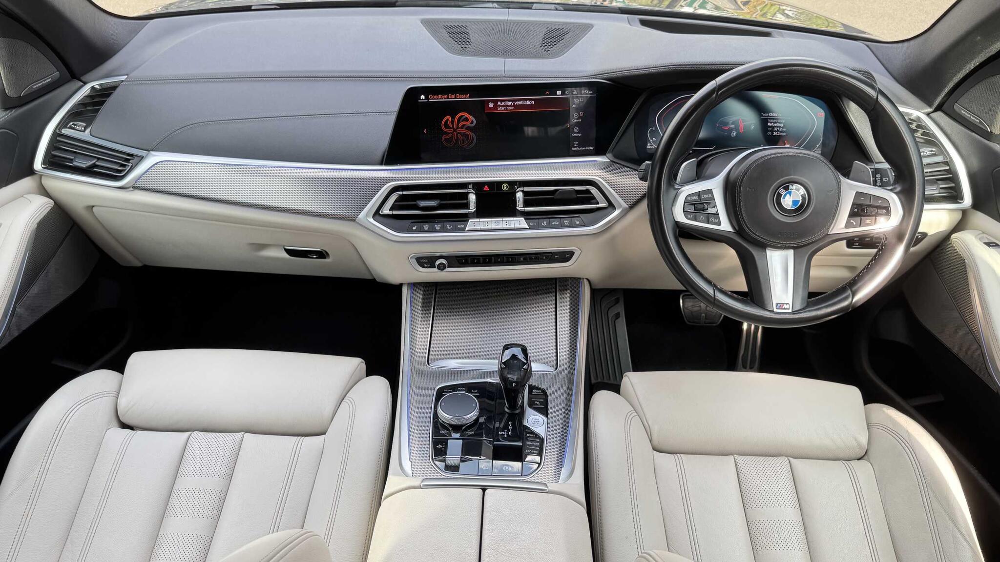 BMW X5 view 5
