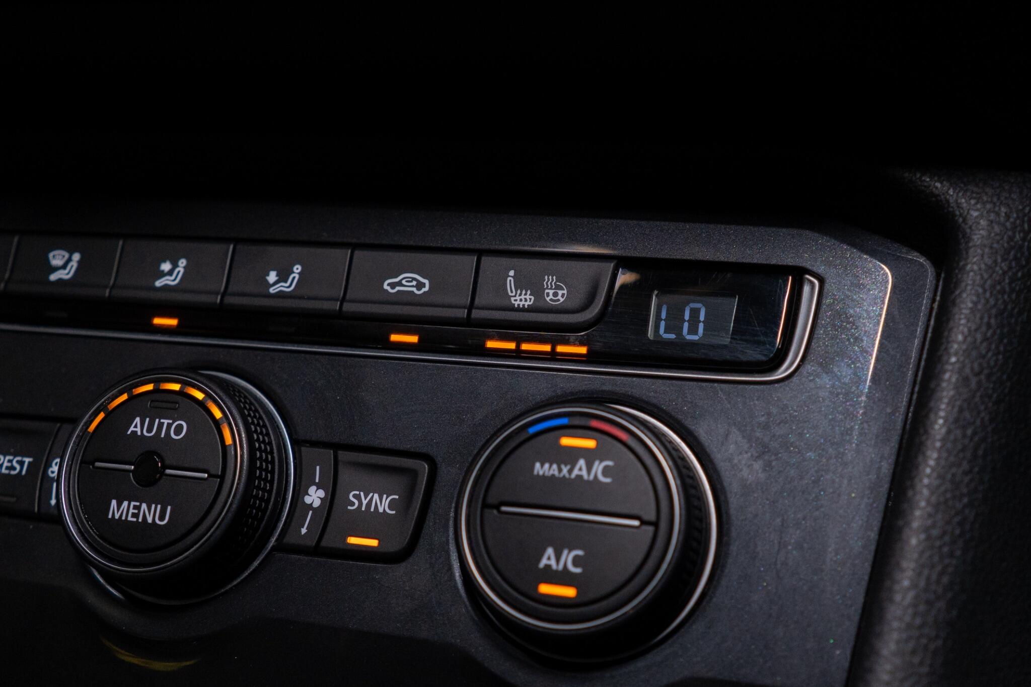 Volkswagen Tiguan Allspace view 24