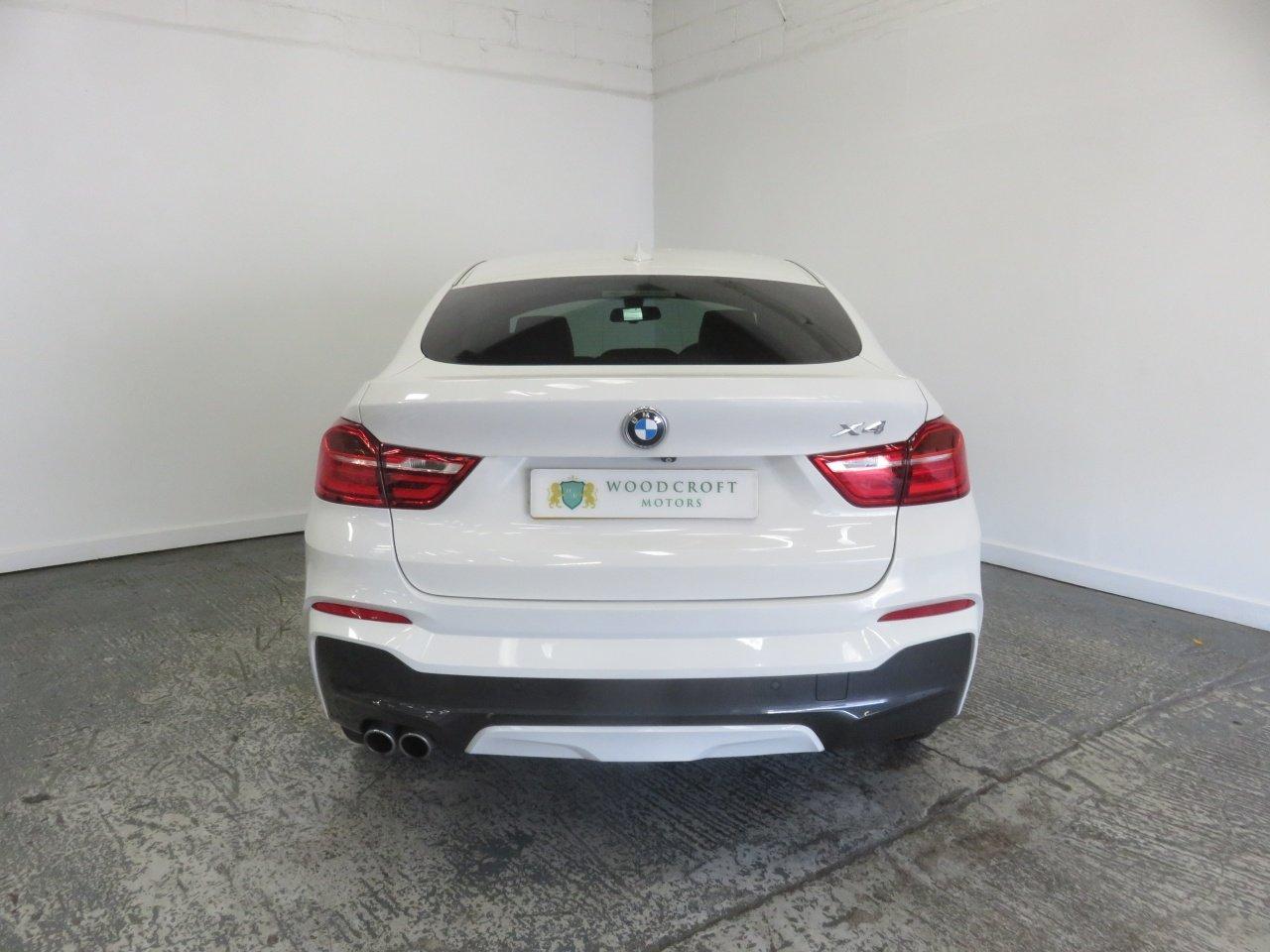 BMW X4 view 14