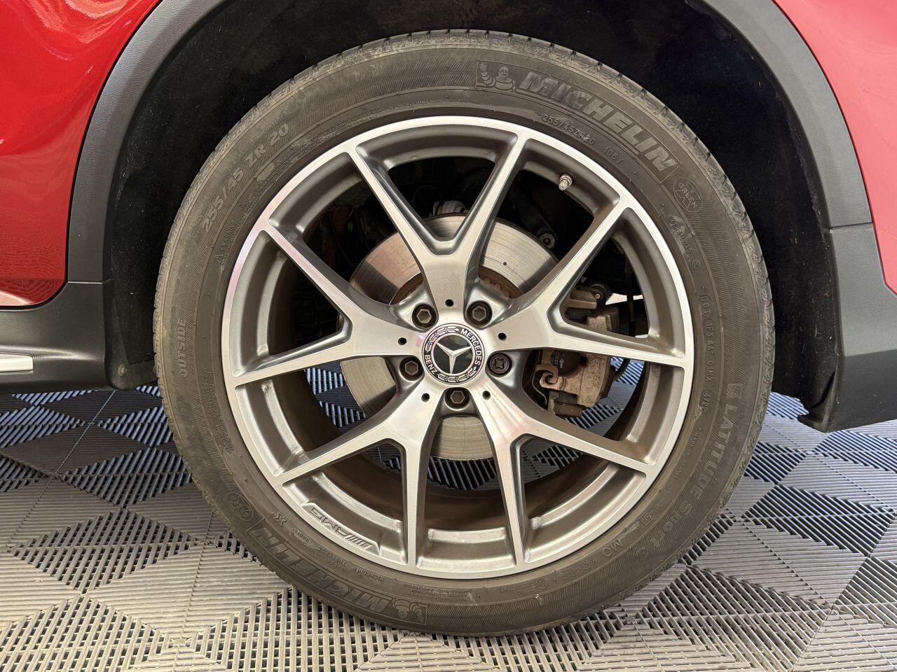 Mercedes-Benz GLC view 21
