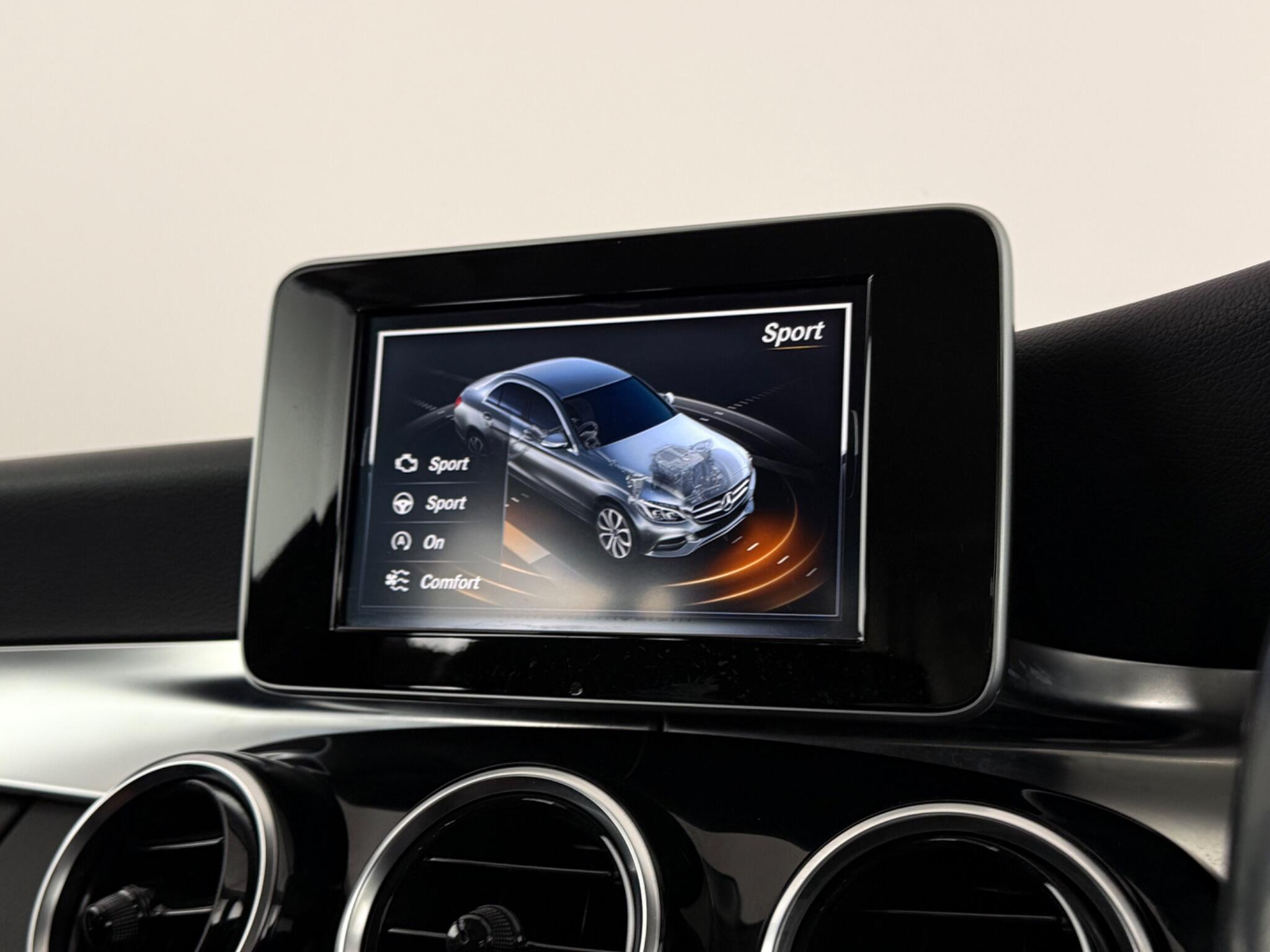 Mercedes-Benz C-Class view 21
