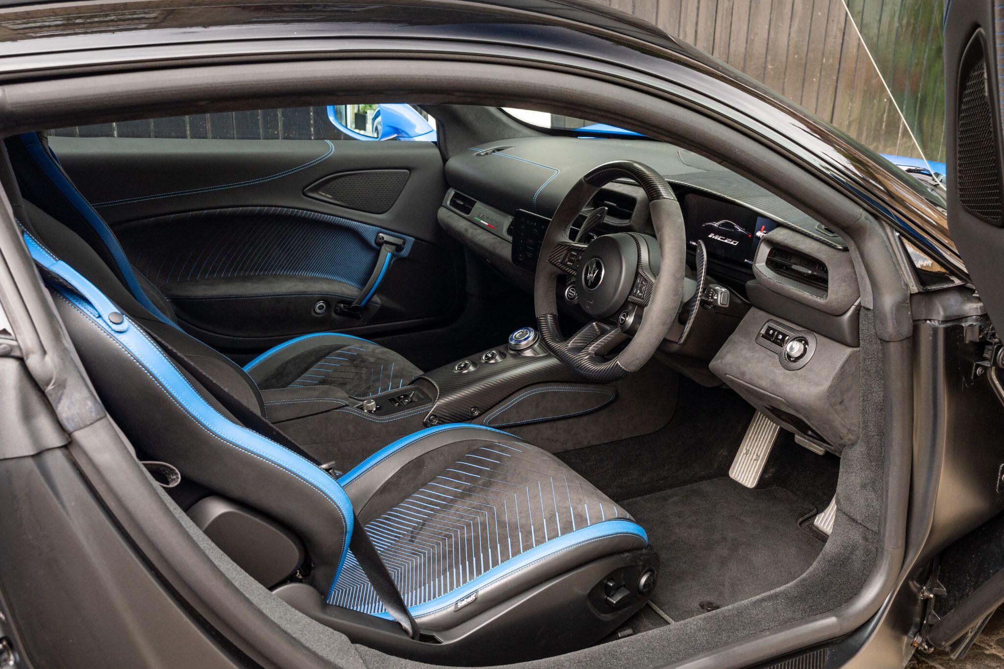 Maserati MC20 view 33