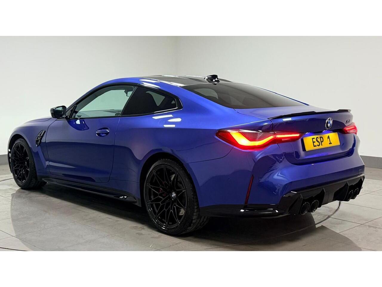 BMW M4 view 6