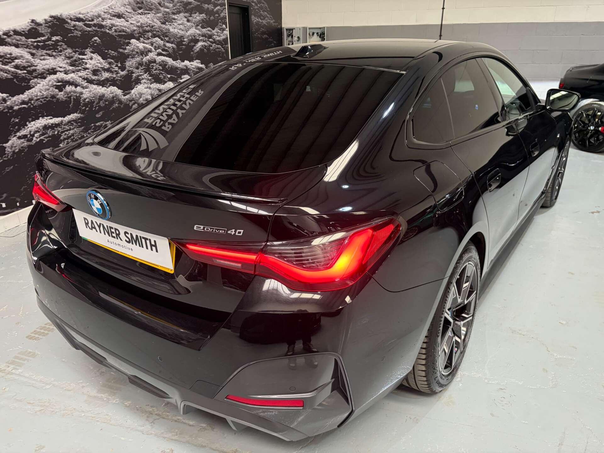 BMW I4 view 12