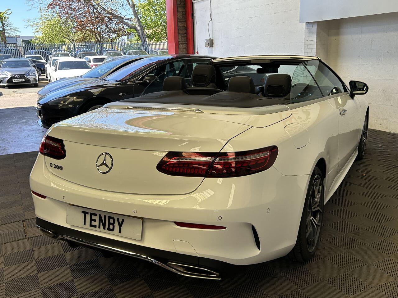 Mercedes-Benz E Class view 10