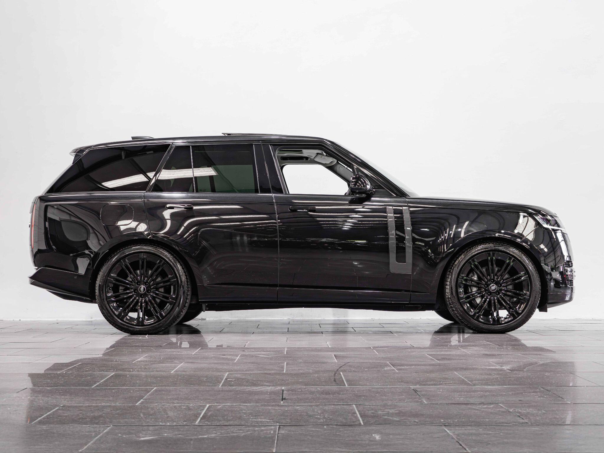 Land Rover Range Rover view 6