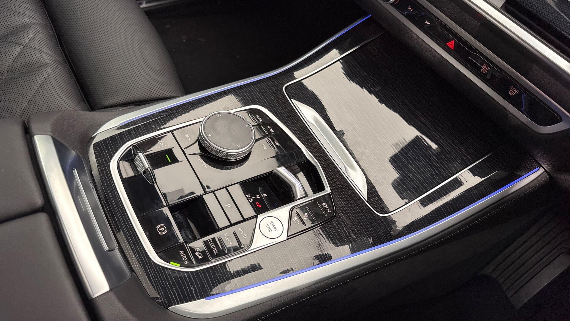 BMW X5 view 10