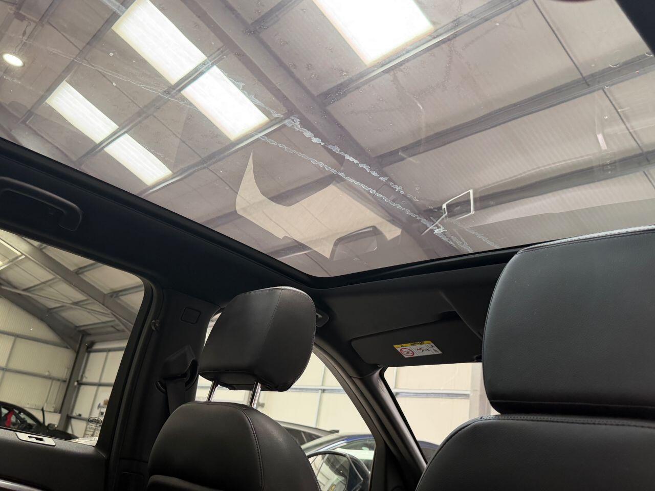 Land Rover Discovery Sport view 24