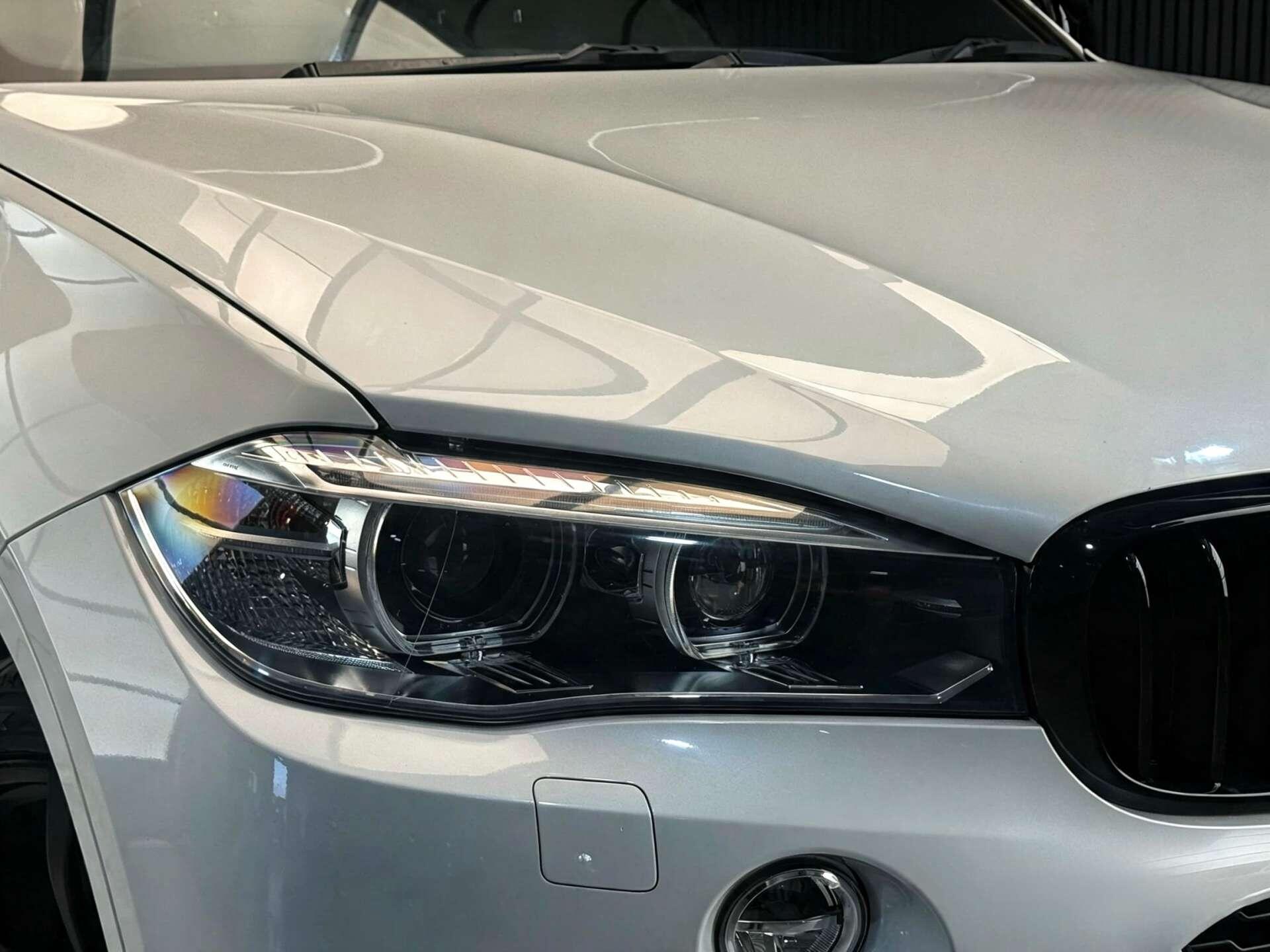 BMW X6 view 4