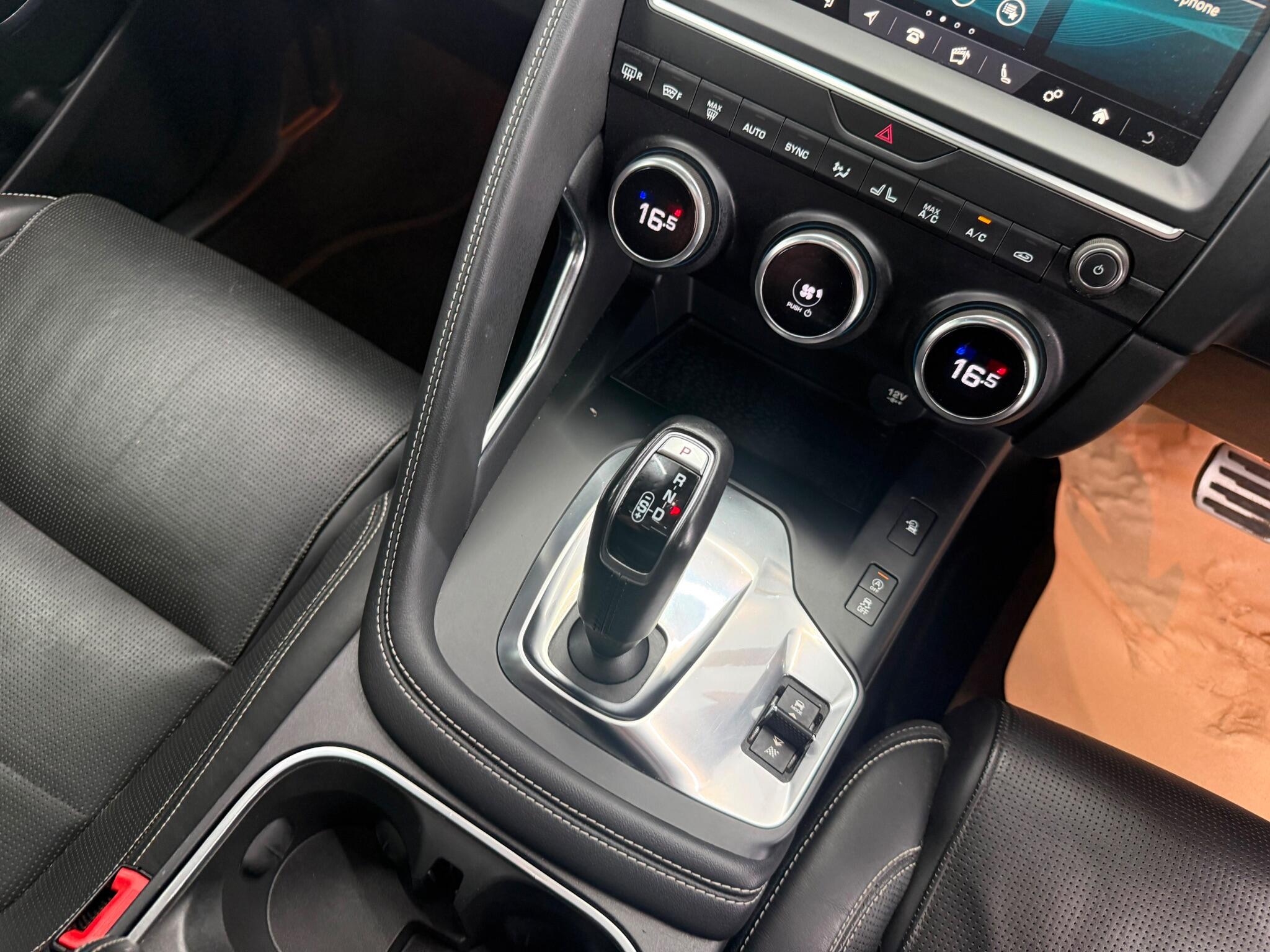Jaguar E-Pace view 48