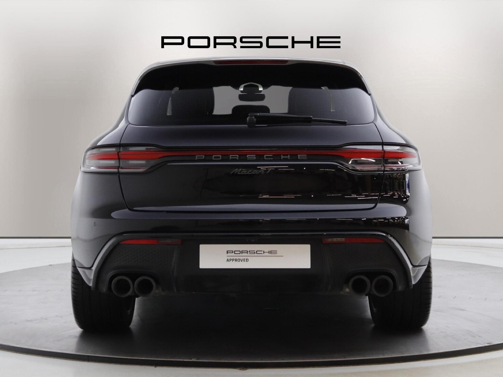 Porsche Macan view 5