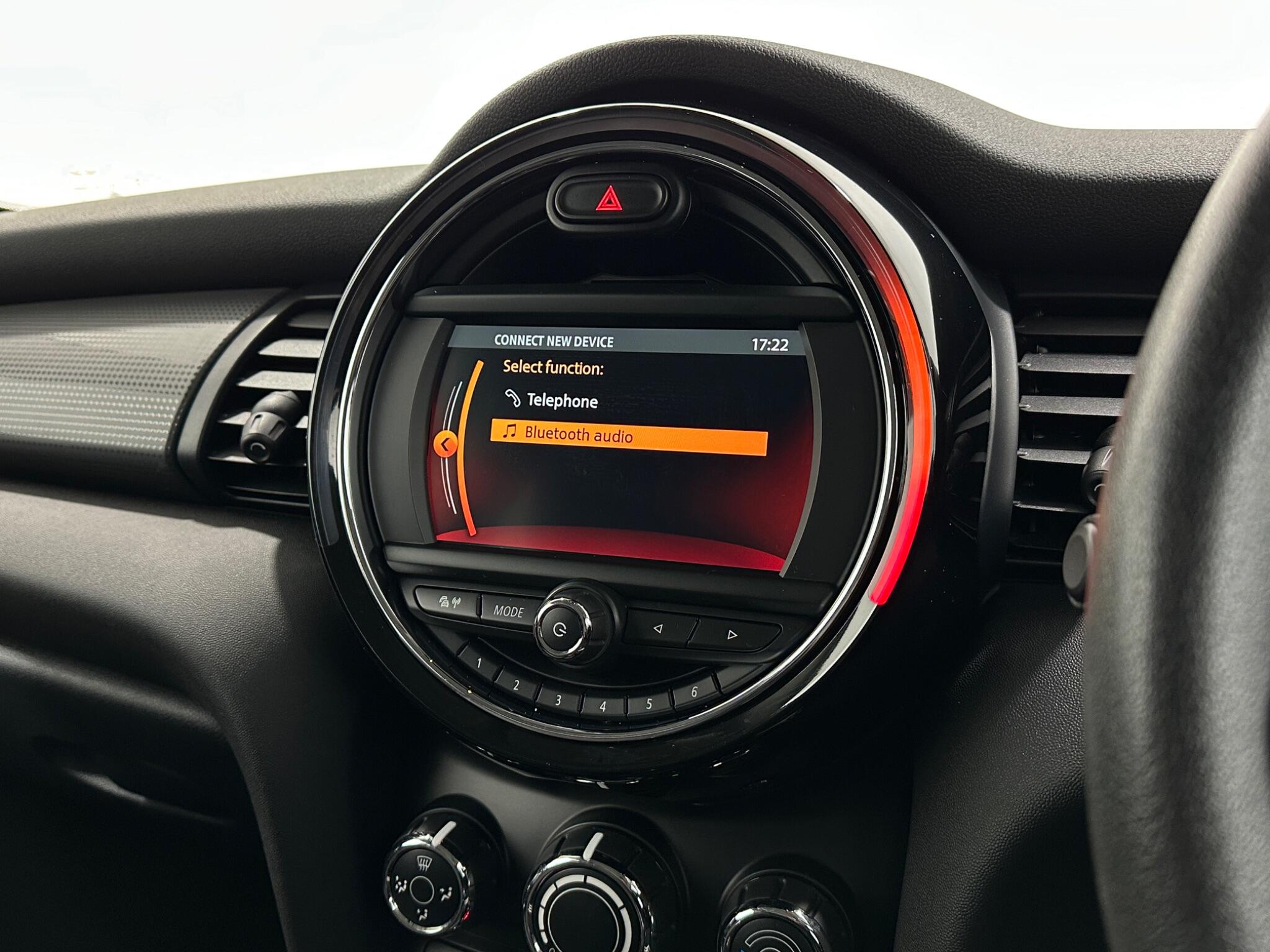 Mini Hatch view 24