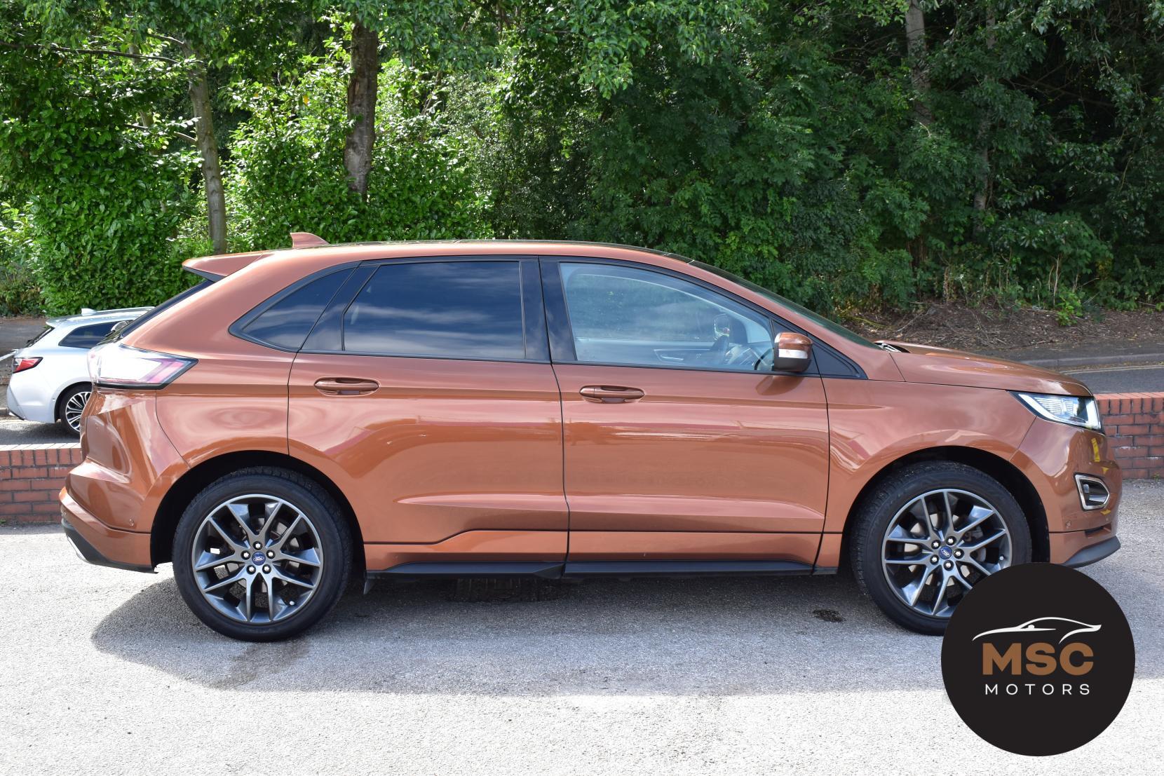 Ford Edge view 21