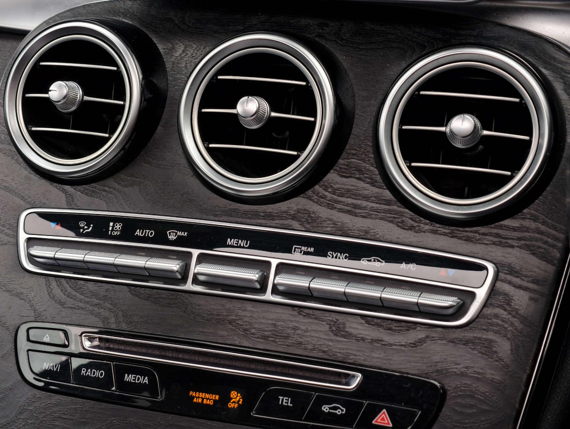 Mercedes-Benz GLC view 25