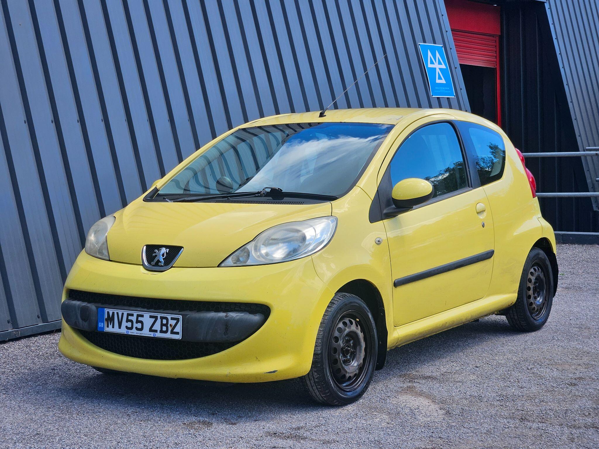 2005 Peugeot 107 image 10