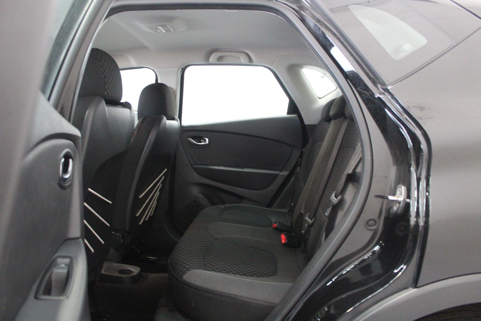 Renault Captur view 47