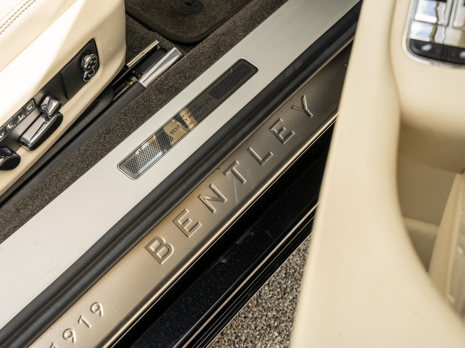 Bentley Continental view 27