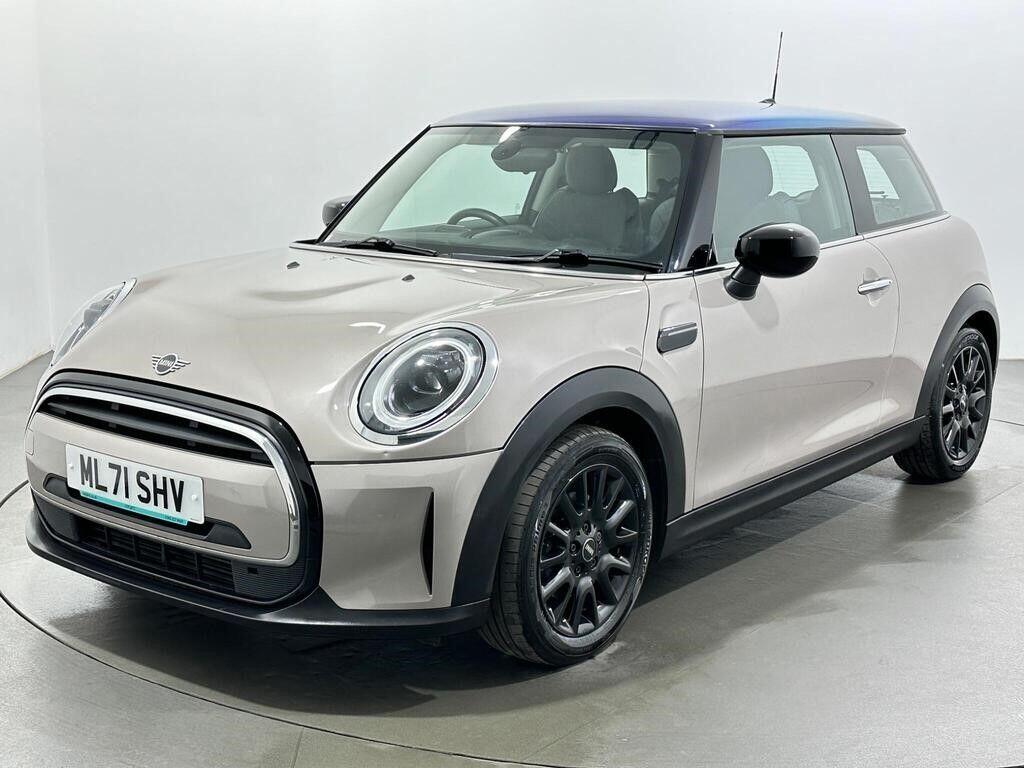 Mini Hatch view 4