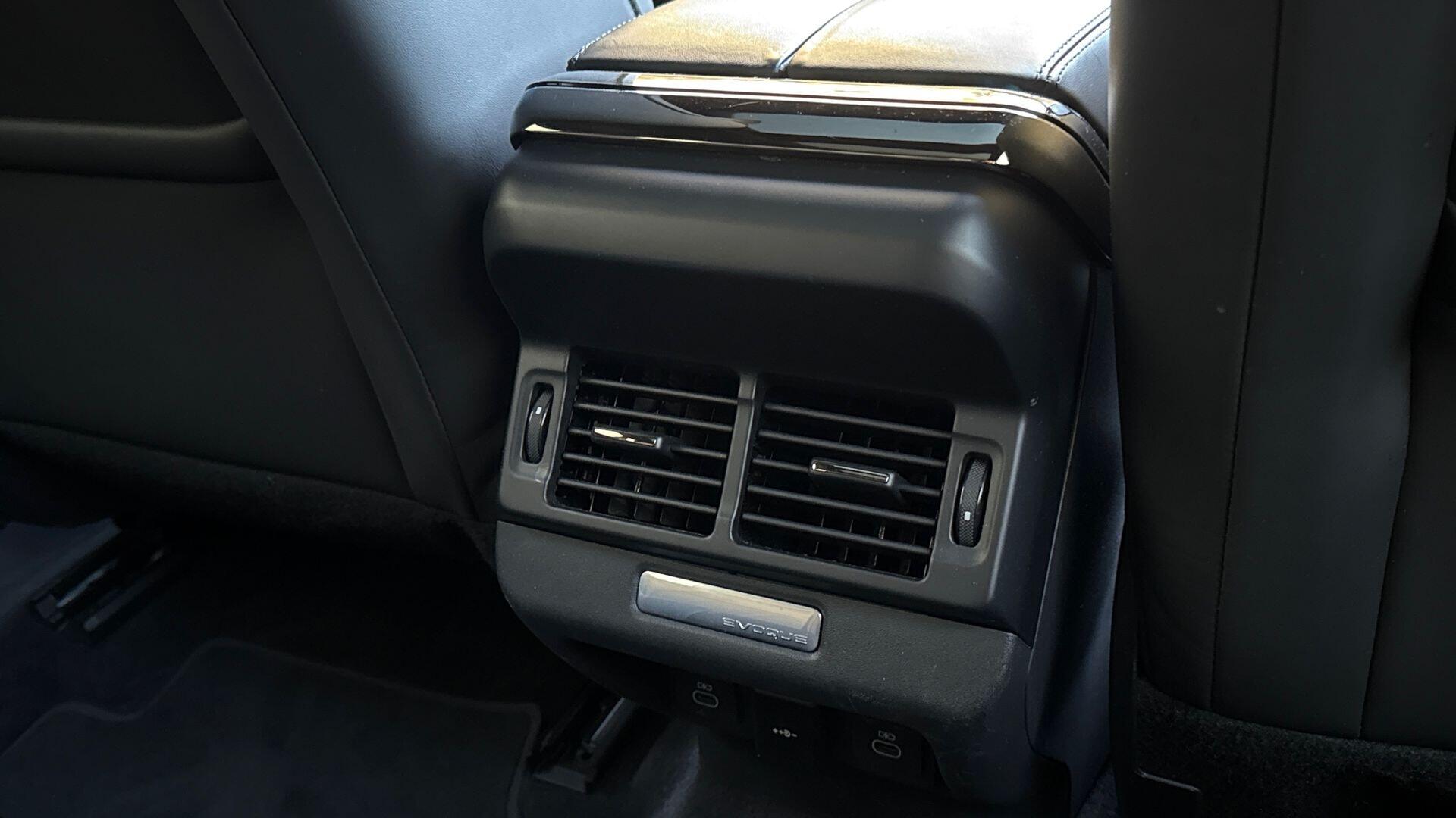 Land Rover Range Rover Evoque view 19
